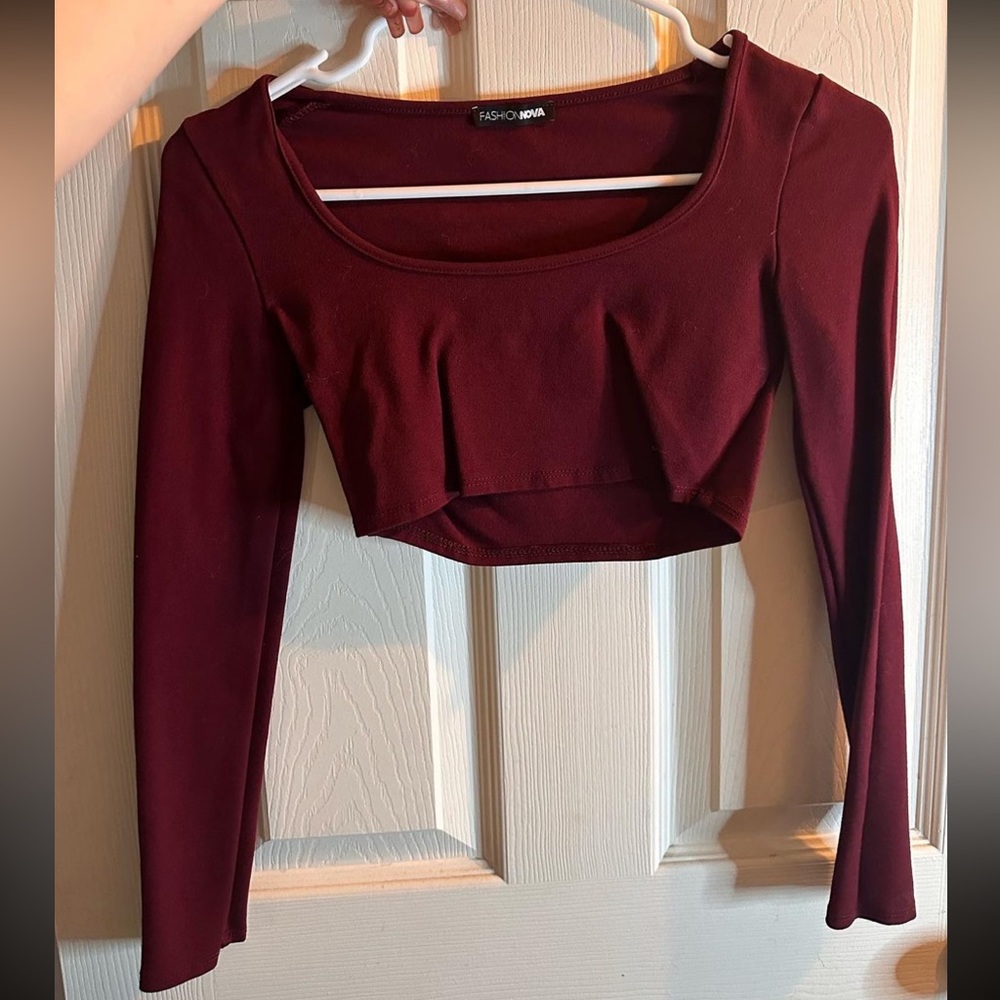 Fashion nova X small super cropped shirt